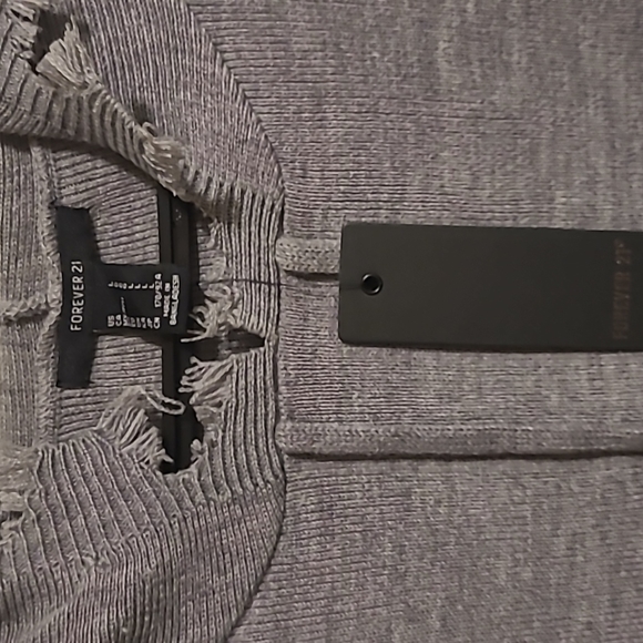 Womens Sweater - Picture 3 of 5